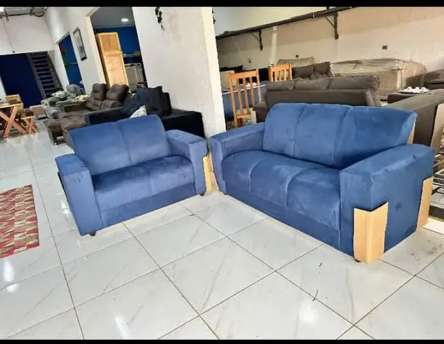 Sofá Novo 2 e 3 Lugares na Promoção