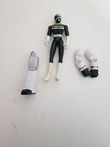Power Ranger no espaço boneco de 1994 incompleto.