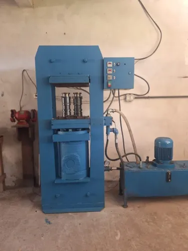 PRENSA HIDRÁULICA VULCANIZADORA 100 TON - AQUECIMENTO ELÉTRICO - INDUSTRIAL