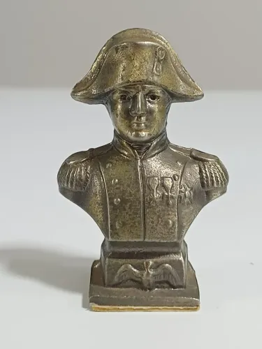 Mini Busto de Napoleão em Metal Estilo Bronze Vintage Decorativo 6cm