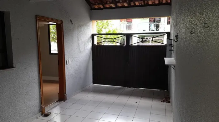 RIO GRANDE - Casa 4 quartos, sendo 1 suíte