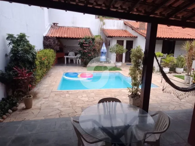 Casa com 3 dormitórios à venda, 175 m² por R$ 1.500.000,00 - Piratininga - Niterói/RJ
