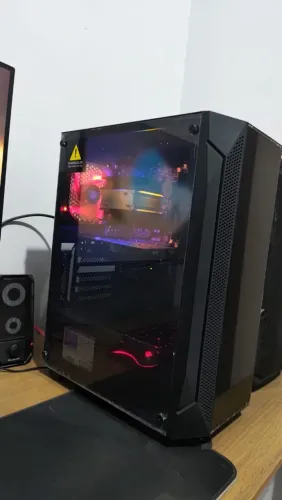Core i5 3330<br>8gb ram ddr3<br>Hd 1tb e ssd 220gb<br>Placa mae asus<br>Gtx 1050 2gb