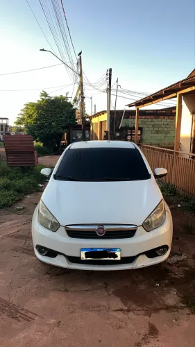 Fiat Grand Siena Essence Dual. 1.6 Flex 16V 2015