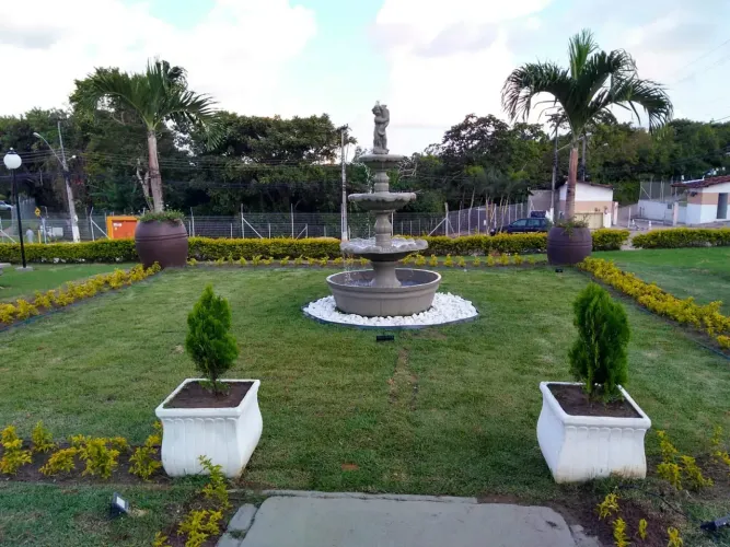 Vendo apartamento em condomínio fechado com 2 quartos em Serraria - Maceió - AL