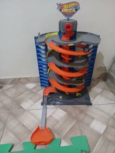 Pista HOTWEELS