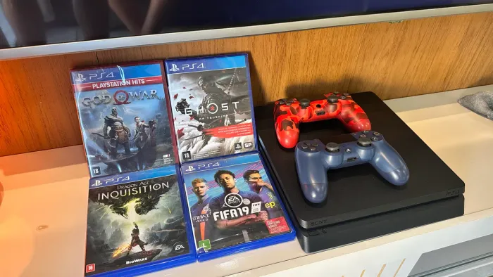 PS4 slim 1TB
