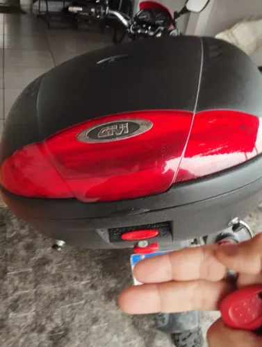 Baú Givi 35L, novo!