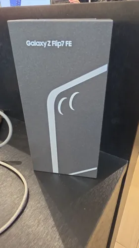 Z flip7 fe 