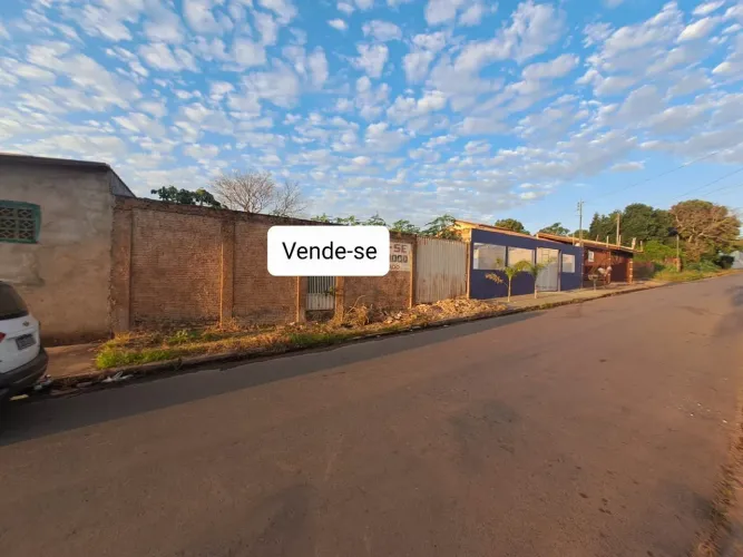 Vende-se terreno com 360m2 no bairro Parque das Nações em Várzea Grande-MT