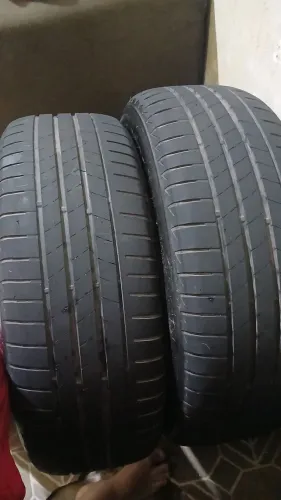 Par Pneus bridgstone 205/55r17 kicks,tcross...