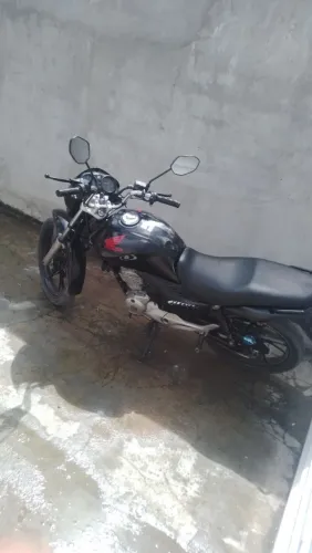Moto boa só pegar e rodar