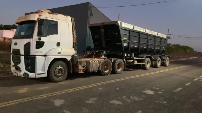 Ford cargo 2842
