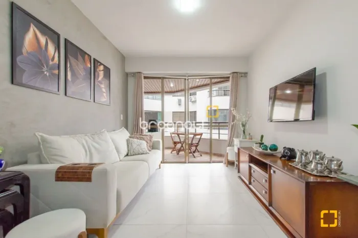 Brognoli Vende - Apartamento 2 dormitórios pé na areia em Ponta das Canas