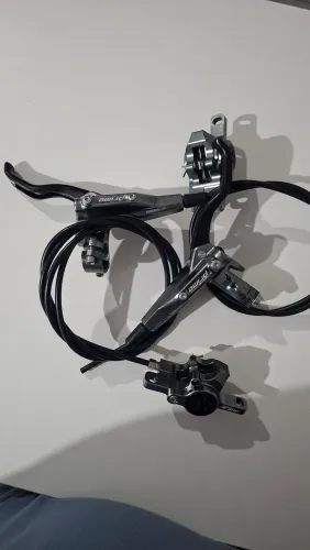Par de freios hidráulicos Absolute prime 2