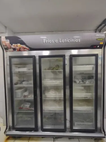 Camara Fria Frios e Laticinios (3 Portas - 220V)