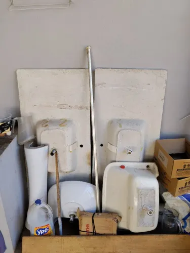 Vendo ou troco pias e tanques