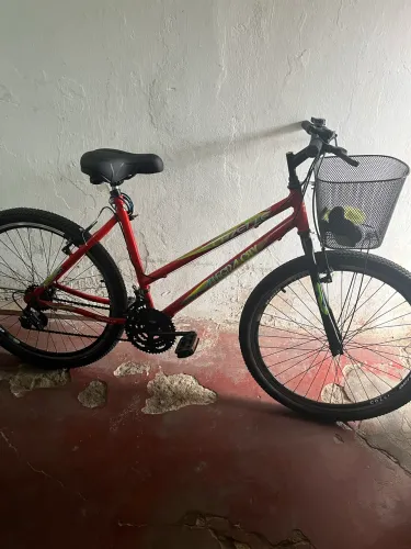 Vendo bicicleta semi nova