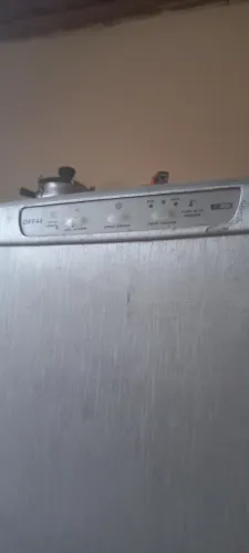 Doação Geladeira Eletrolux DFF44 usada