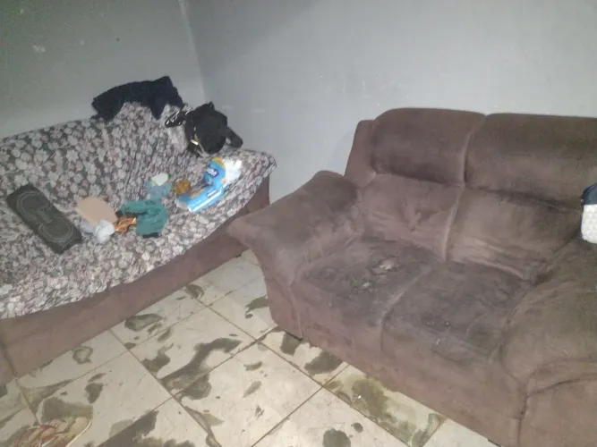 Vende-se móveis, pra vender rápido