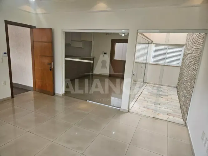 Casa para venda, 3 quarto(s), Brasil, Uberlândia