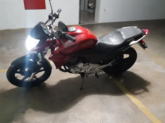 Honda CB300R 2013