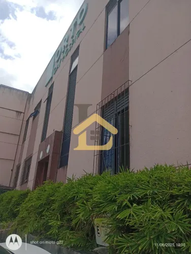 Casa comercial para venda e aluguel em Brotas