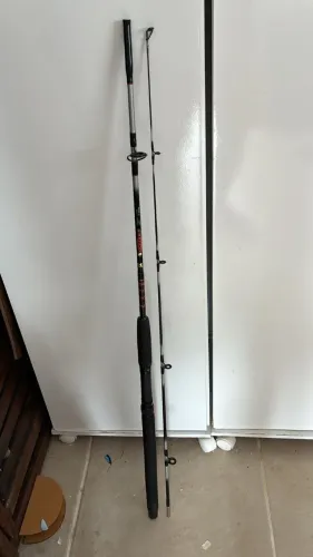 Vara Molinete Maruri Vision (Maciço) - 1,95 MT - 10-20 Lb - 2 partes      