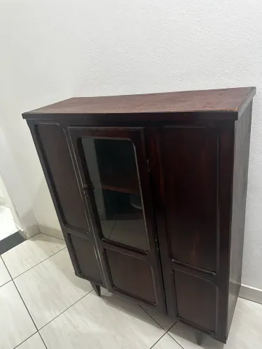 Cristaleira antiga