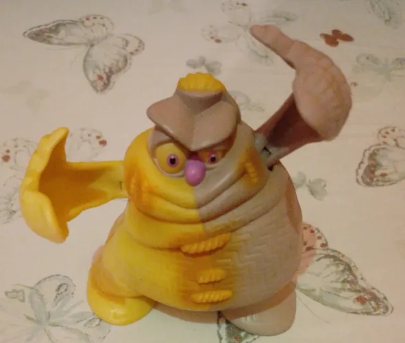 Brinquedos todos por 50