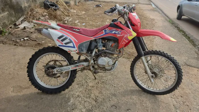 Crf 230 com kit 240