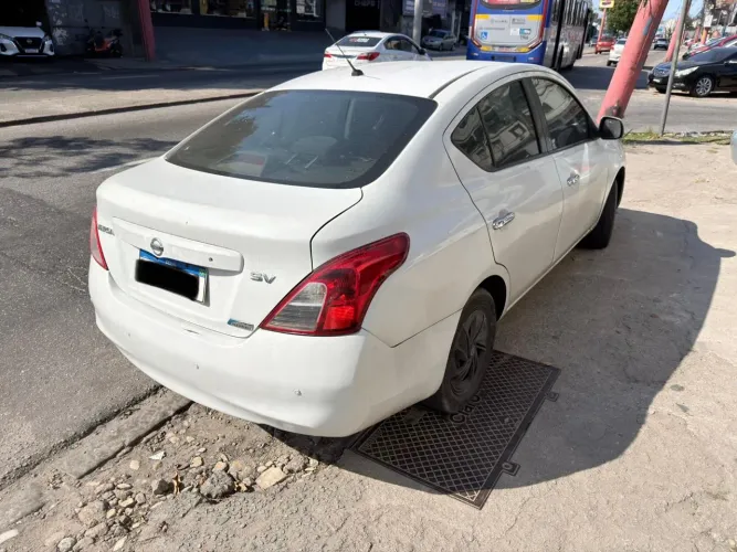 Nissan Versa SV 1.6 16V Flex Fuel 4P Mec. 2014
