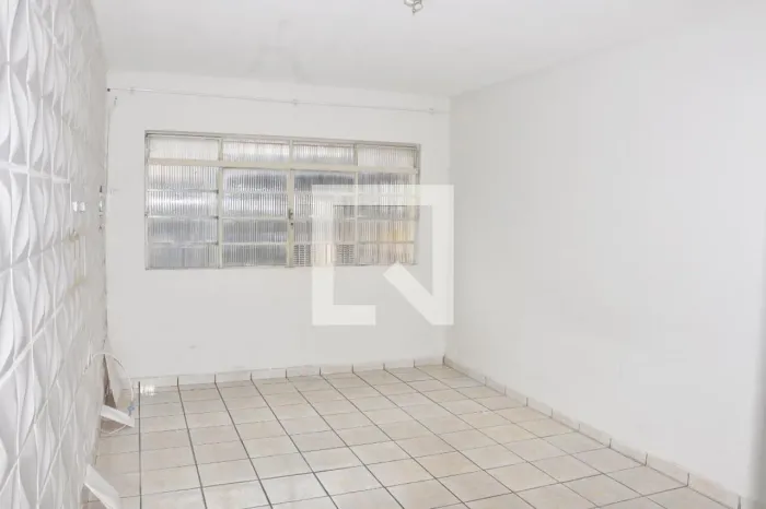 Casa à Venda - Vila Santista, 2 Quartos, 90 m2