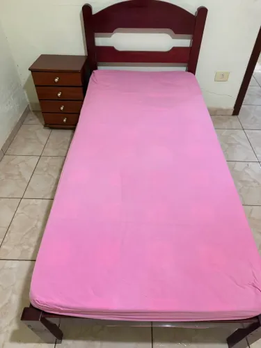 Cama + Colchão solteiro e Criado mudo