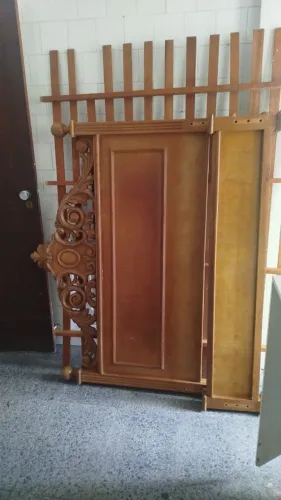 Vendo uma cama de casal 