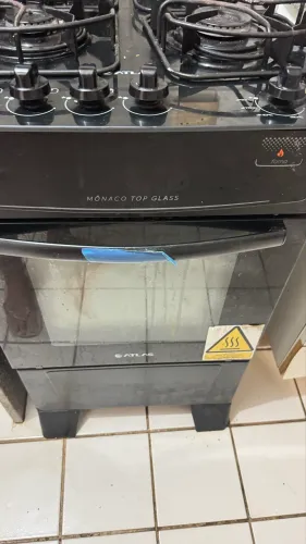 Fogão - seminovo- com etiqueta - 04 bocas 