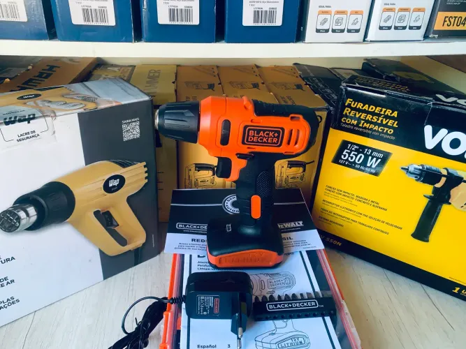 Furadeira BLACK+DECKER 12V LITHIUM.