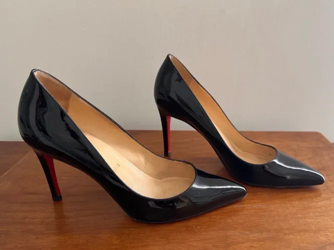 sapato scarpin pigalle da LOUBOUTIN
