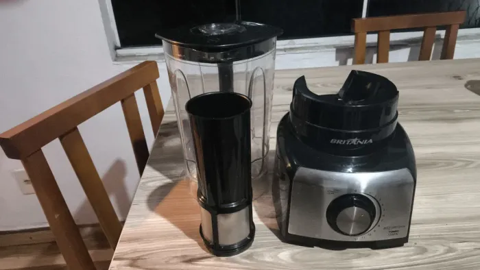 Liquidificador / panela de pressão 