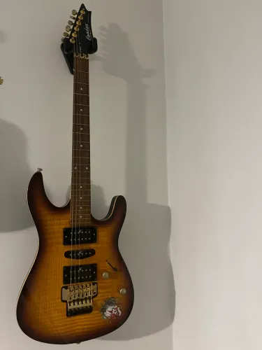 Guitarra Condor
