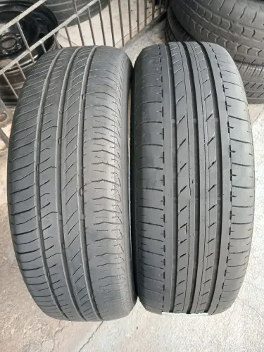399,00 os dois pneus 185/65r15 originais 