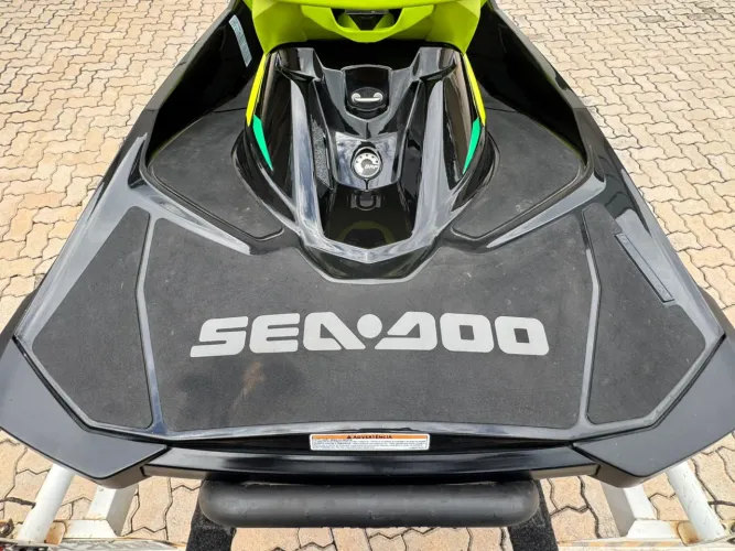Vendo jet ski Sea Doo GTI 155