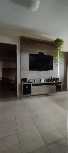 Vendo casa de 2 andares localizada na sede de São Cristóvão