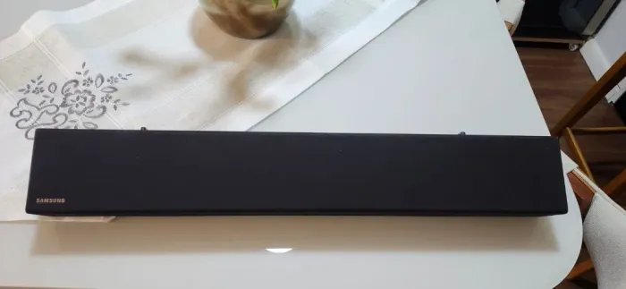 Soundbar Samsung HW-N300 2.0 Canais Bluetooth Óptica USB ? Ótimo Estado