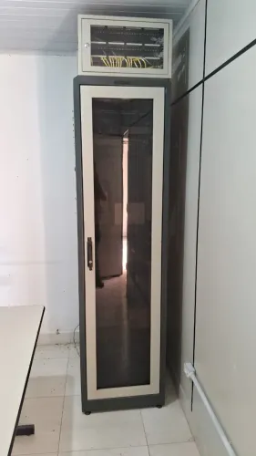 Rack 44u x 570 mm Informática