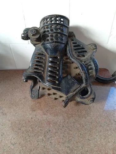 Antigo dibulhador de milho 