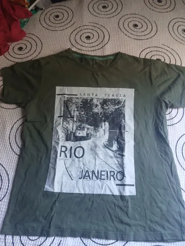 Camiseta masculina verde garrafa estanpa Rio de JaneiroKhelf tamanho M