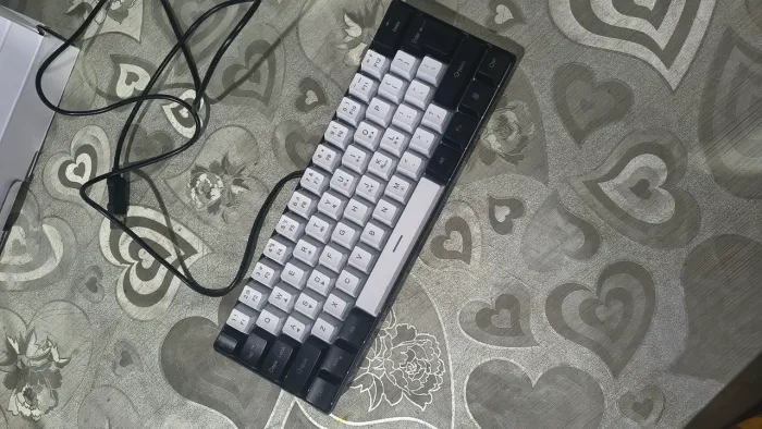 teclado RGB + hub adaptador 8 em 1