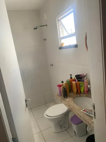 Imóvel para aluguel tem 70 metros quadrados com 2 quartos em Timbu - Eusébio - CE