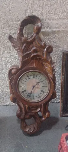 Relógio antigo relógio de madeira